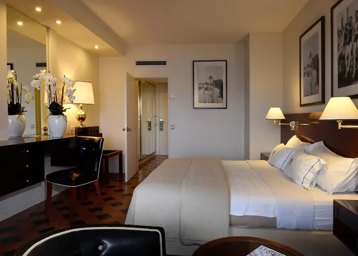 Algarve Casino Готель 5*