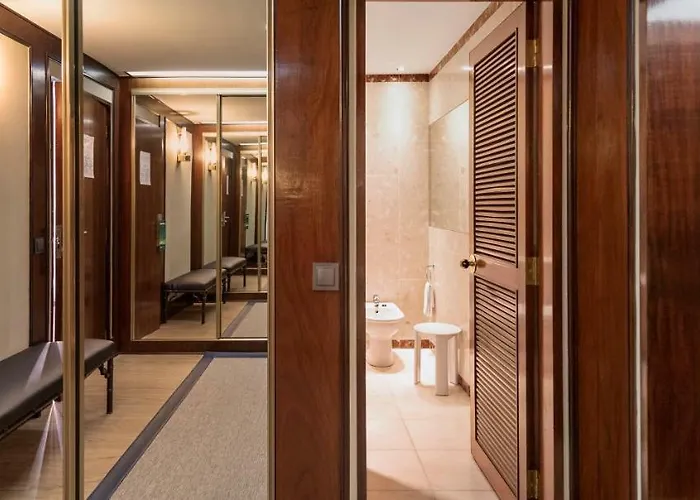 Algarve Casino Готель 5*